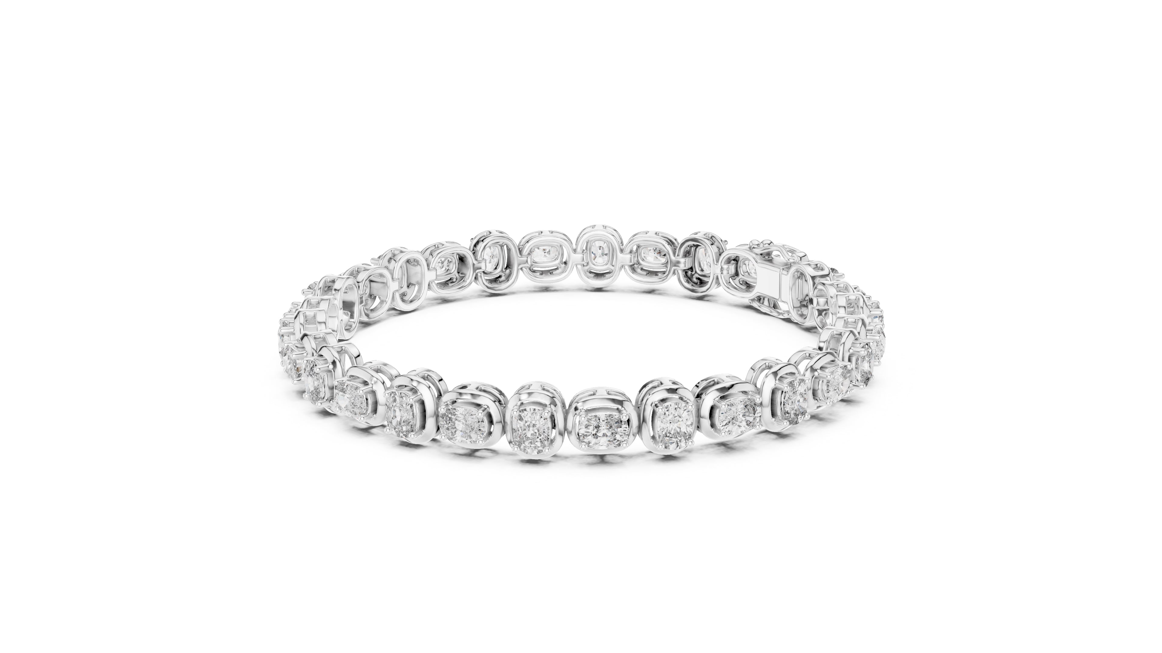 The Imperial cushion Link Bracelet White Gold