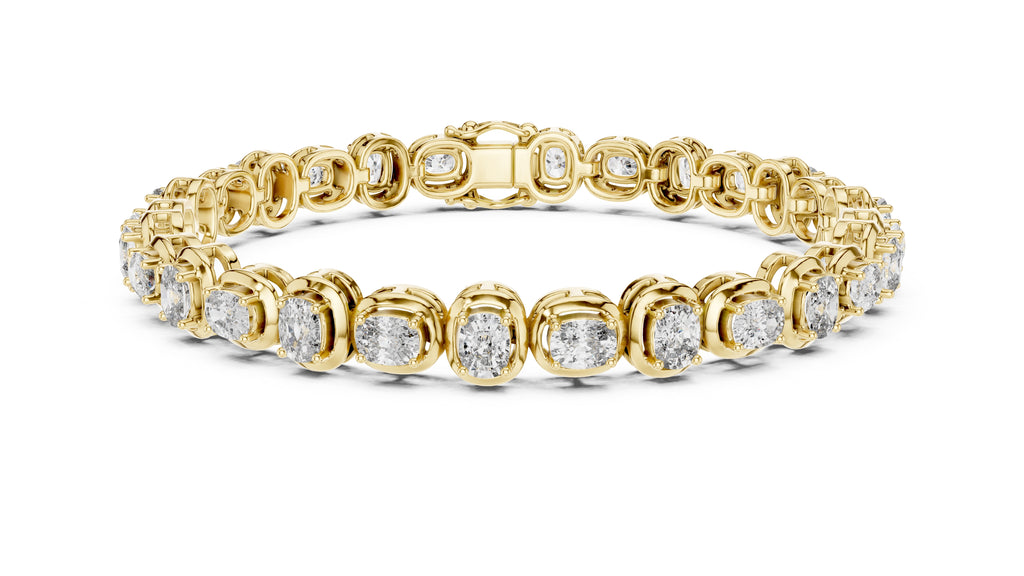 The Imperial cushion Link Bracelet Yellow Gold