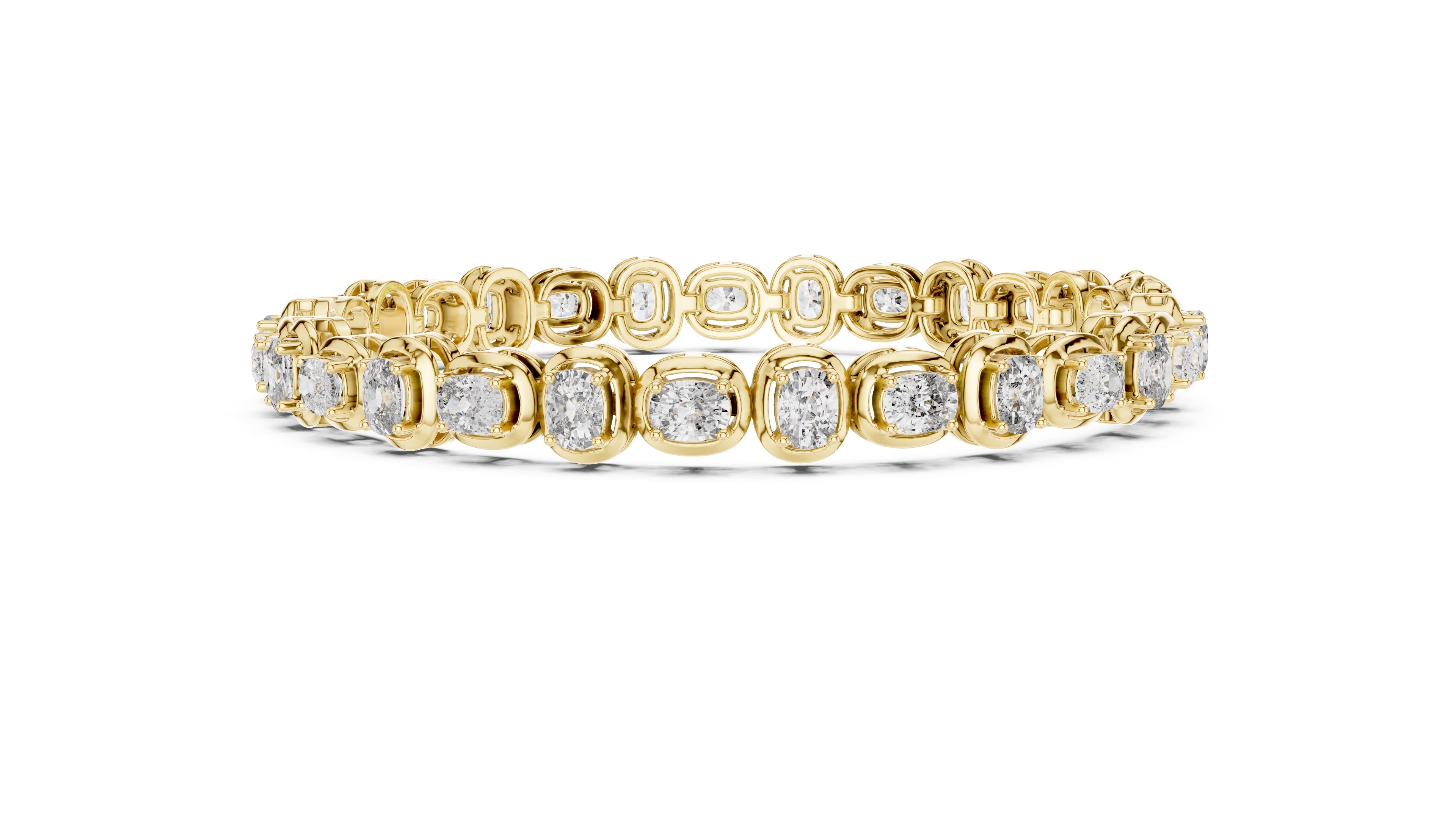 The Imperial cushion Link Bracelet Yellow Gold