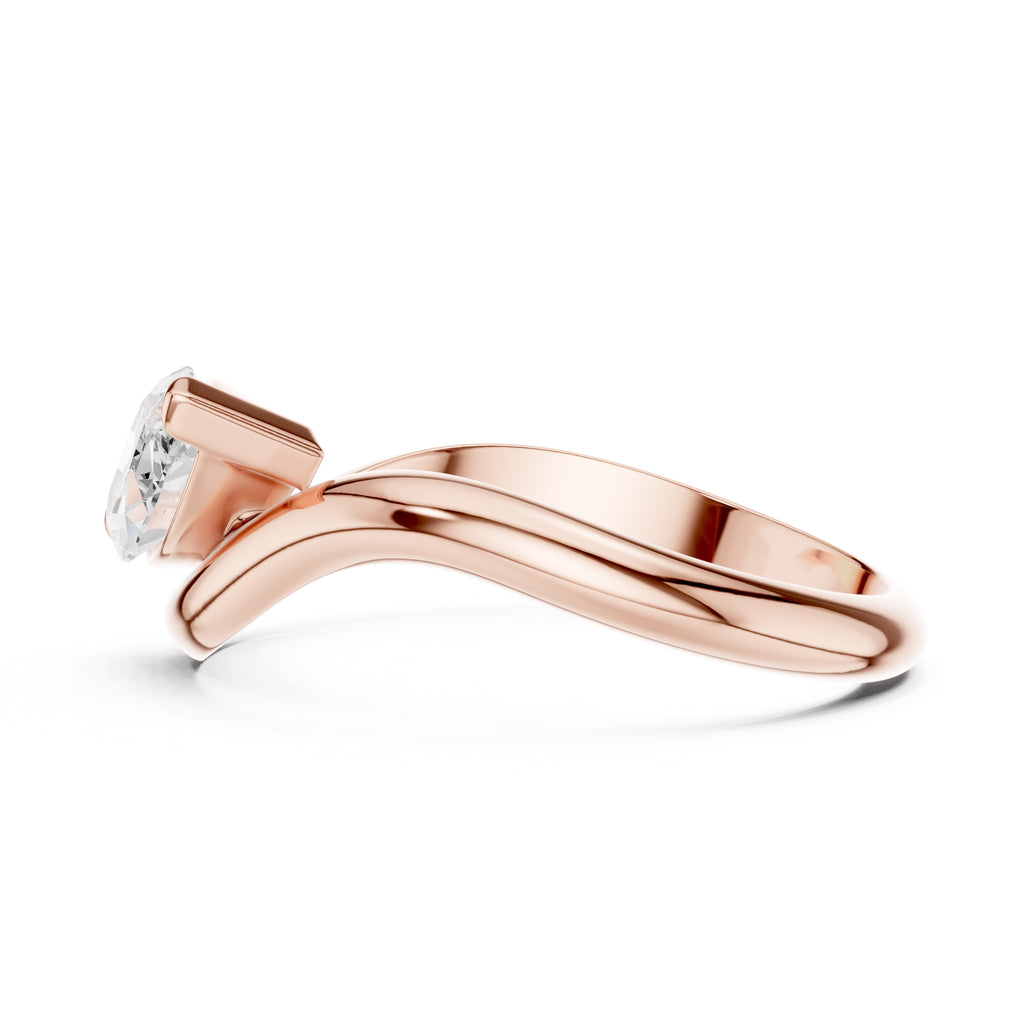 The Eden East-West Ring 0.9ct Rose Gold