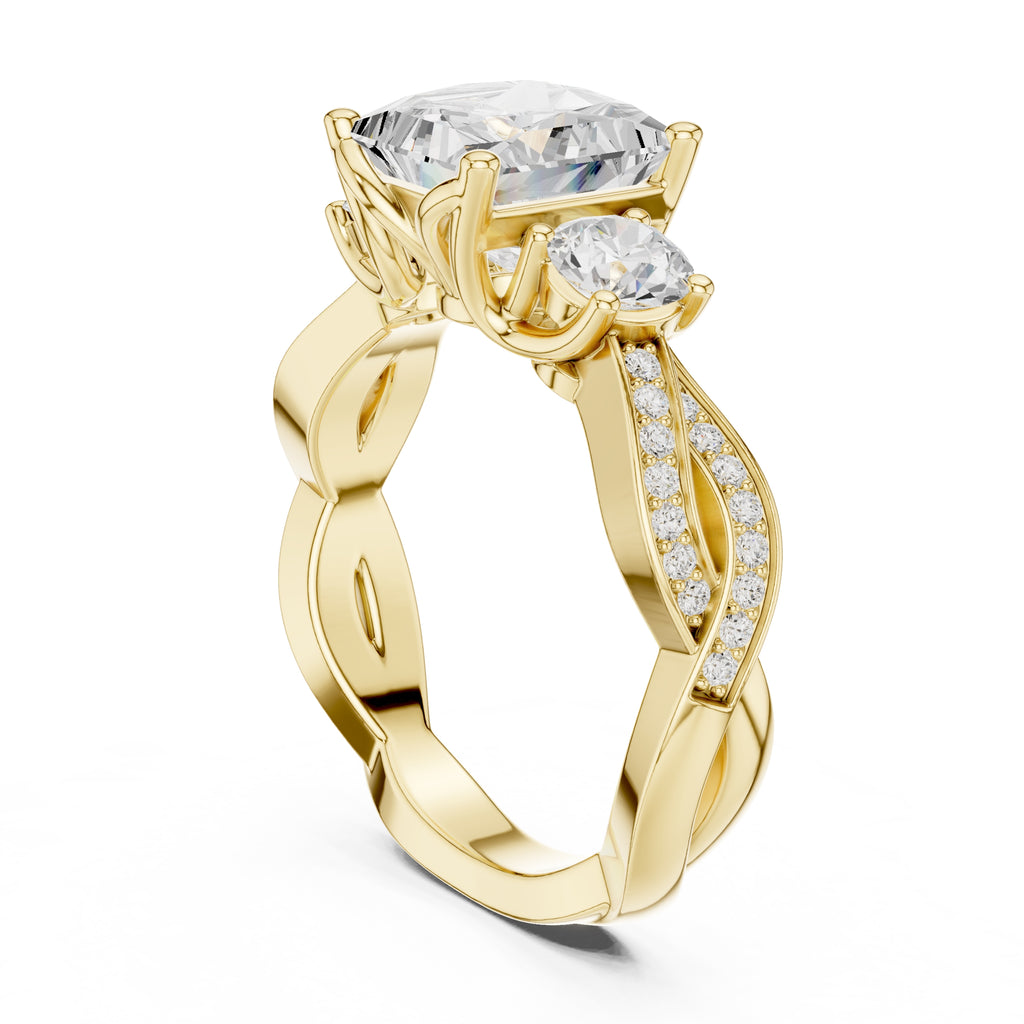 2.50 ct Princess Split-Shank Three-Stone Ring 2.5ct Yellow Gold