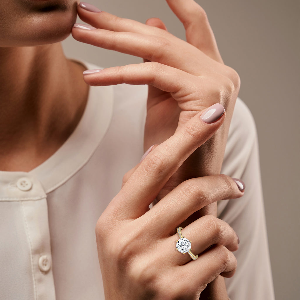 2.00 ct Round Solitaire with Pavé Band 2ct Yellow Gold